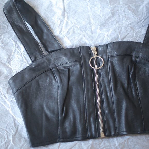 Pre-owned Faux Leather Black Crop Bra Top. - Picture 3 of 6